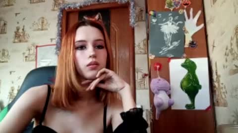 Ellie online show from April 17, 2026, 2:53 pm
