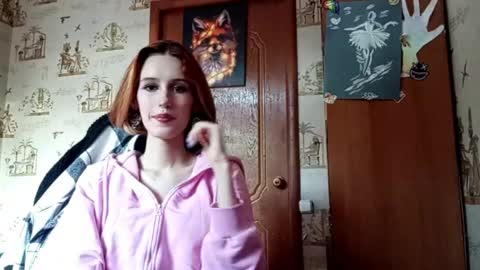 Snapshot of georgianahaeussler chatting on June 4, 2026, 3:29 pm Ellie online show from June 4, 2026, 3:29 pm