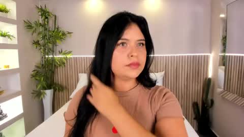 Snapshot of georginareyes chatting on April 20, 2026, 10:44 pm GeorginaReyes online show from April 20, 2026, 10:44 pm