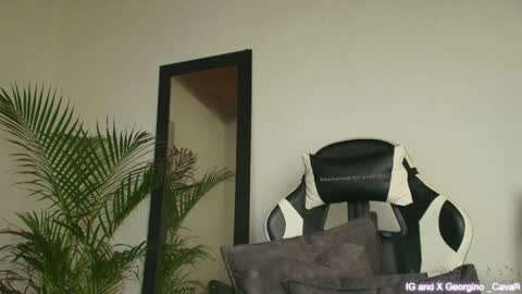 Snapshot of georgino_cavalli chatting on September 23, 2025, 4:48 am Peter Mike online show from September 23, 2025, 4:48 am