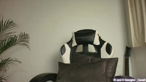 Snapshot of georgino_cavalli chatting on October 2, 2025, 5:58 am Peter Mike online show from October 2, 2025, 5:58 am