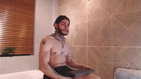 Georgios Makris online show from December 15, 2025, 3:11 am