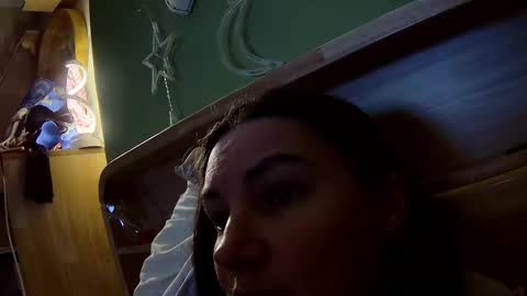 Anna online show from March 1, 2025, 8:31 pm