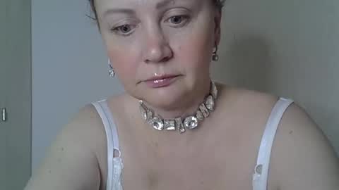 gessy_angel online show from April 3, 2026, 9:57 pm