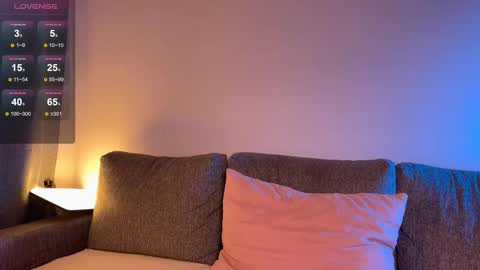 Liz and Mark online show from October 31, 2025, 6:25 am