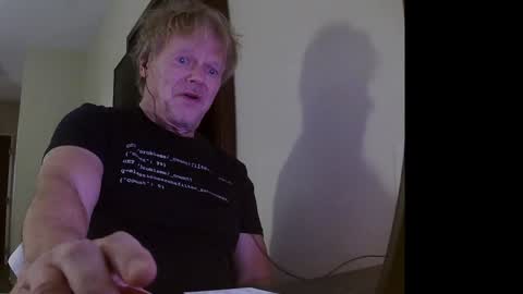 Snapshot of gethyn chatting on January 1, 2025, 5:44 pm Gethyn online show from January 1, 2025, 5:44 pm