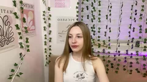 Snapshot of gf_yup chatting on December 17, 2024, 2:22 pm Alexa online show from December 17, 2024, 2:22 pm