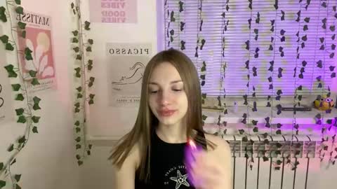Snapshot of gf_yup chatting on December 25, 2024, 2:56 pm Alexa online show from December 25, 2024, 2:56 pm