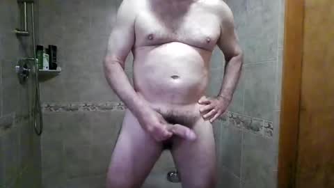 gguyfrofunn_2 online show from May 19, 2026, 12:33 pm