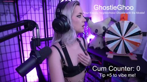 Snapshot of ghostieghoo chatting on April 3, 2026, 12:08 am Ghostie online show from April 3, 2026, 12:08 am