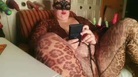 Snapshot of ghostrideaway chatting on January 12, 2025, 10:45 am Vakmu online show from January 12, 2025, 10:45 am