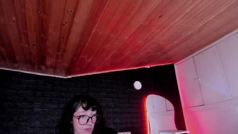 Allison  online show from December 3, 2024, 11:46 pm