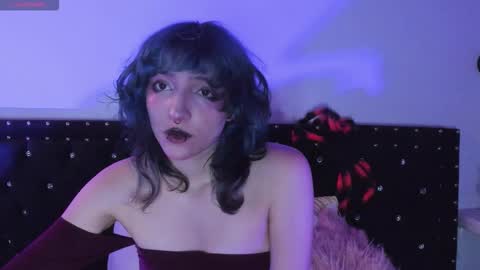 Allison  online show from October 24, 2025, 1:51 pm