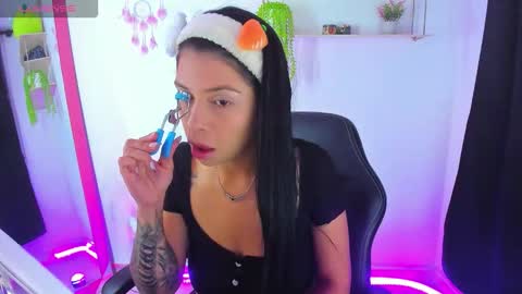 giaaaa   online show from December 13, 2025, 11:10 pm