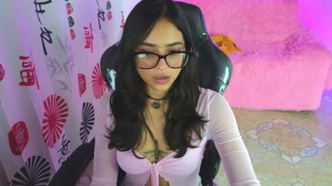 gia_flame_ online show from October 16, 2025, 2:34 am