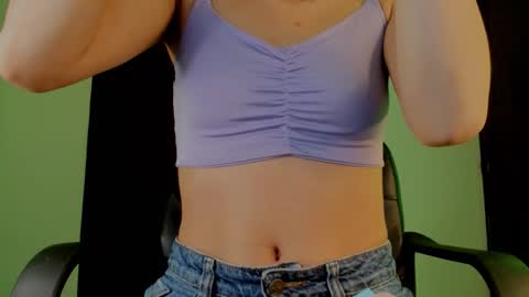 GIA WHITE Independet  online show from February 18, 2026, 8:32 am