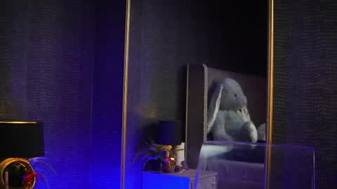  Gia  online show from April 8, 2026, 8:42 pm