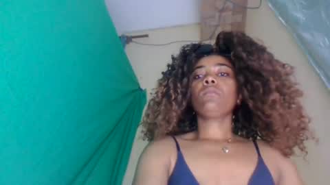 gialbloody online show from July 15, 2026, 9:42 pm