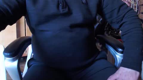 Gianni9000000 online show from April 14, 2026, 11:49 am