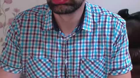 Gianni online show from April 8, 2026, 6:41 pm