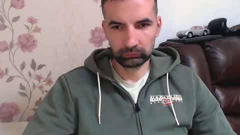 Gianni online show from April 9, 2026, 11:59 am