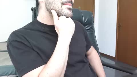 Snapshot of gianniamalfi chatting on April 6, 2026, 2:18 pm gianniamalfi online show from April 6, 2026, 2:18 pm