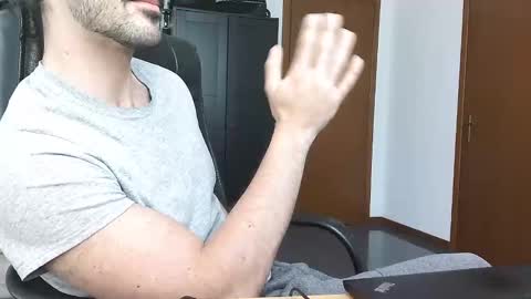 Snapshot of gianniamalfi chatting on April 16, 2026, 2:07 pm gianniamalfi online show from April 16, 2026, 2:07 pm