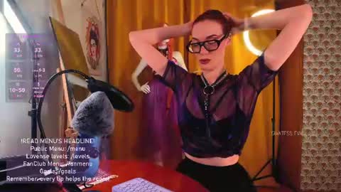 Snapshot of giantess_eva chatting on June 21, 2026, 10:23 pm Eva online show from June 21, 2026, 10:23 pm