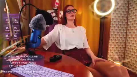 Snapshot of giantess_eva chatting on June 22, 2026, 10:18 pm Eva online show from June 22, 2026, 10:18 pm