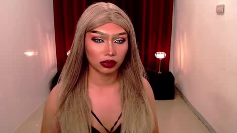 Gia X online show from December 8, 2024, 8:41 am