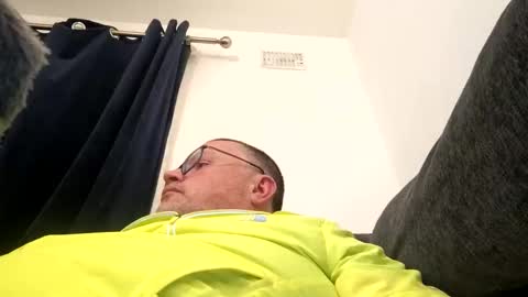 giddyup2222222 online show from April 5, 2026, 8:28 pm