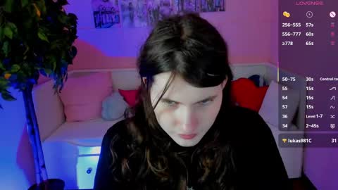 gigi_myav online show from May 22, 2026, 3:39 pm