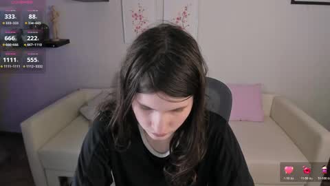 gigi_myav online show from May 27, 2026, 3:31 pm