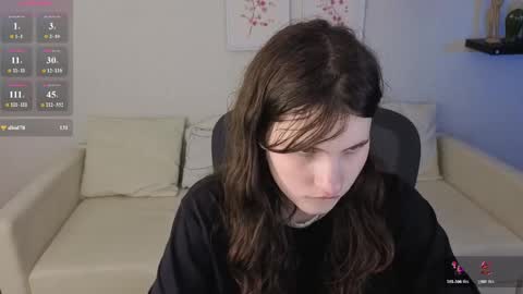 gigi_myav online show from May 28, 2026, 3:42 pm
