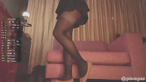 Snapshot of gigifontaine_ chatting on November 28, 2025, 6:43 pm Gigi independet model P online show from November 28, 2025, 6:43 pm