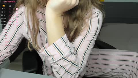 Snapshot of gigihadd chatting on January 5, 2025, 7:39 pm gigihadd online show from January 5, 2025, 7:39 pm