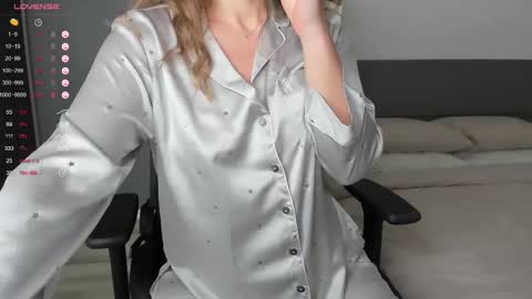 Snapshot of gigihadd chatting on February 24, 2025, 6:47 pm gigihadd online show from February 24, 2025, 6:47 pm