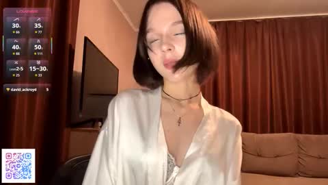 Molly online show from October 17, 2025, 8:00 pm