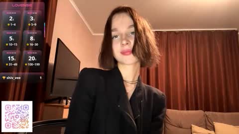 Molly online show from October 22, 2025, 7:35 pm