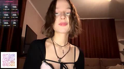 Molly online show from November 9, 2025, 7:34 pm