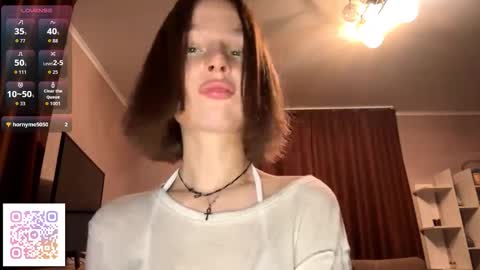 Molly online show from November 15, 2025, 7:54 pm