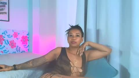 Snapshot of gigimiler8 chatting on November 25, 2025, 9:48 pm Sharlotte online show from November 25, 2025, 9:48 pm