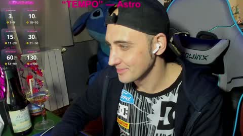 Snapshot of gil_gamesh90 chatting on January 15, 2025, 12:04 pm Mirko online show from January 15, 2025, 12:04 pm