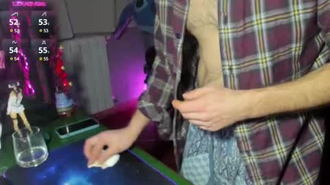 Snapshot of gil_gamesh90 chatting on February 15, 2025, 7:28 pm Mirko online show from February 15, 2025, 7:28 pm