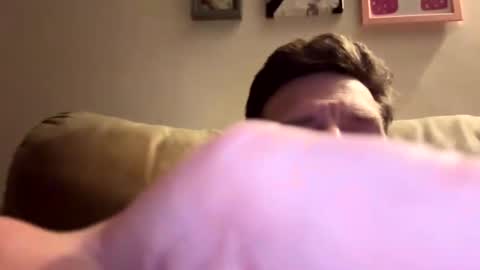 Snapshot of gilbertinio chatting on December 15, 2024, 11:20 pm Gilbert online show from December 15, 2024, 11:20 pm