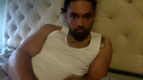 gilbone_gattsby online show from April 1, 2026, 10:40 pm