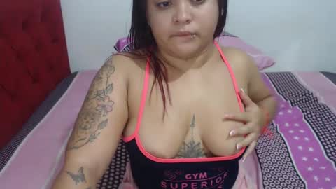 Snapshot of gimena_ass chatting on January 16, 2025, 12:12 am Gimena online show from January 16, 2025, 12:12 am