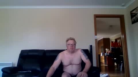 Snapshot of gimmmieoooo chatting on May 31, 2026, 1:36 am gimmmieoooo online show from May 31, 2026, 1:36 am