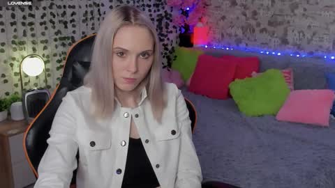 Gina online show from May 29, 2026, 12:52 am