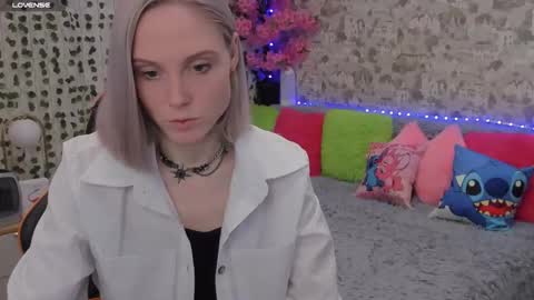 Gina online show from June 3, 2026, 2:36 am